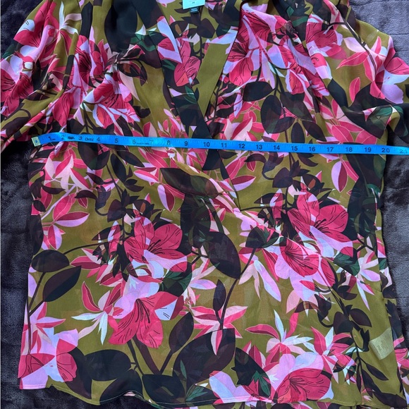 CAbi Mia Blouse - Picture 9 of 11